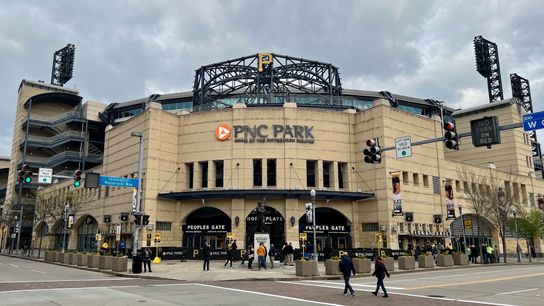 Final: Cardinals 5, Pirates 3 taken at PNC Park (Live coverage)
